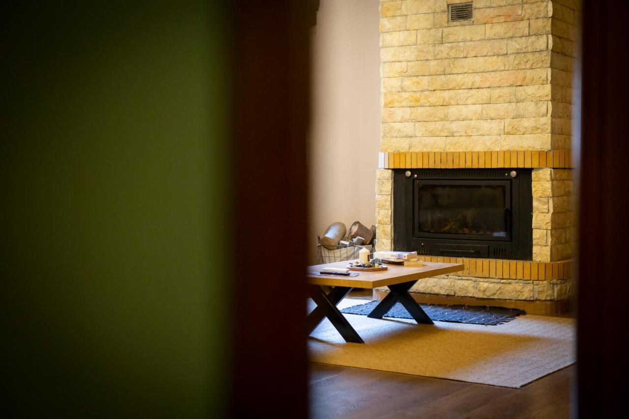 Appartement RestHouse Artemida Extérieur photo